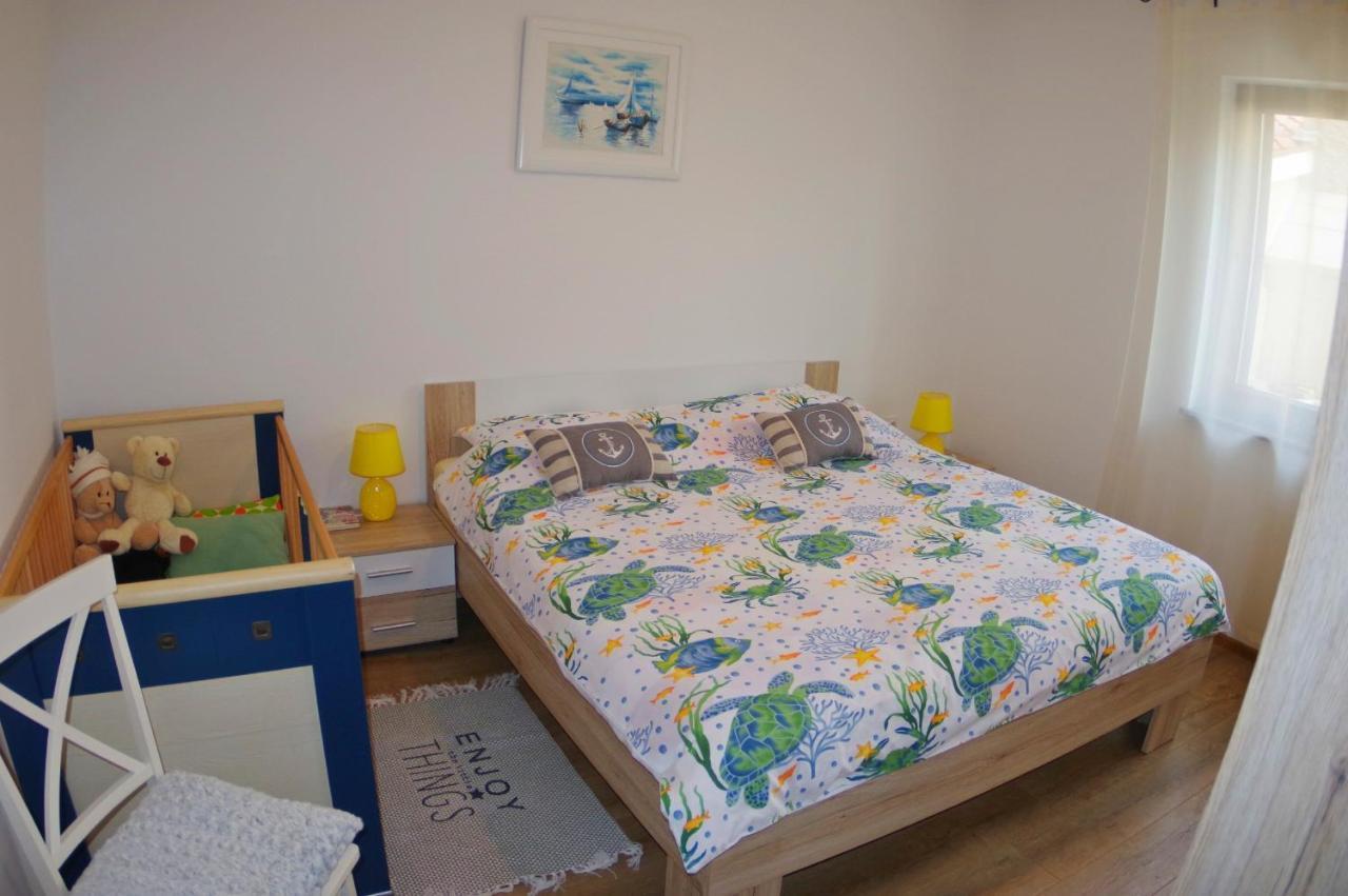Apartments Tina & Denis Πούλα Εξωτερικό φωτογραφία