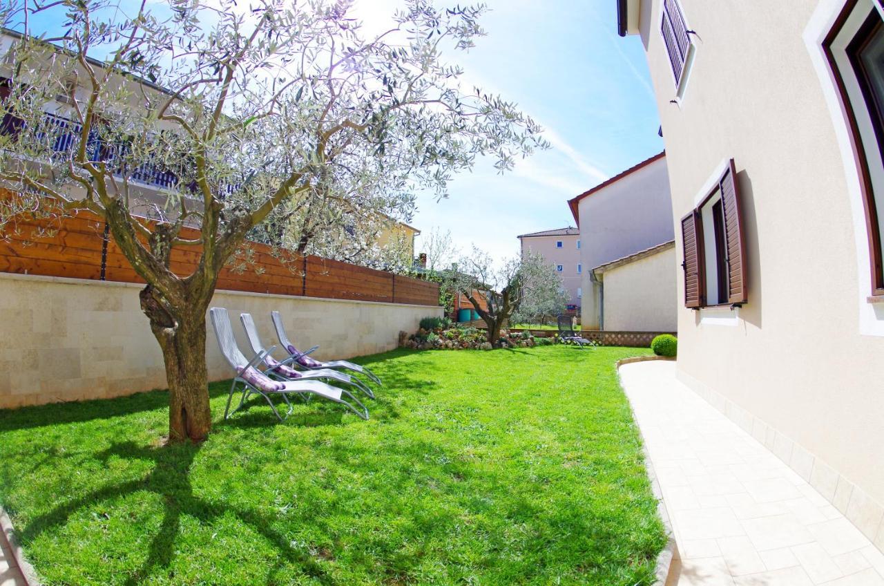 Apartments Tina & Denis Πούλα Εξωτερικό φωτογραφία