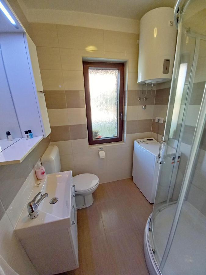 Apartments Tina & Denis Πούλα Εξωτερικό φωτογραφία