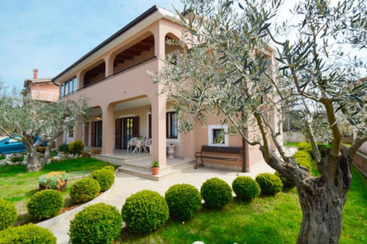 Apartments Tina & Denis Πούλα Εξωτερικό φωτογραφία