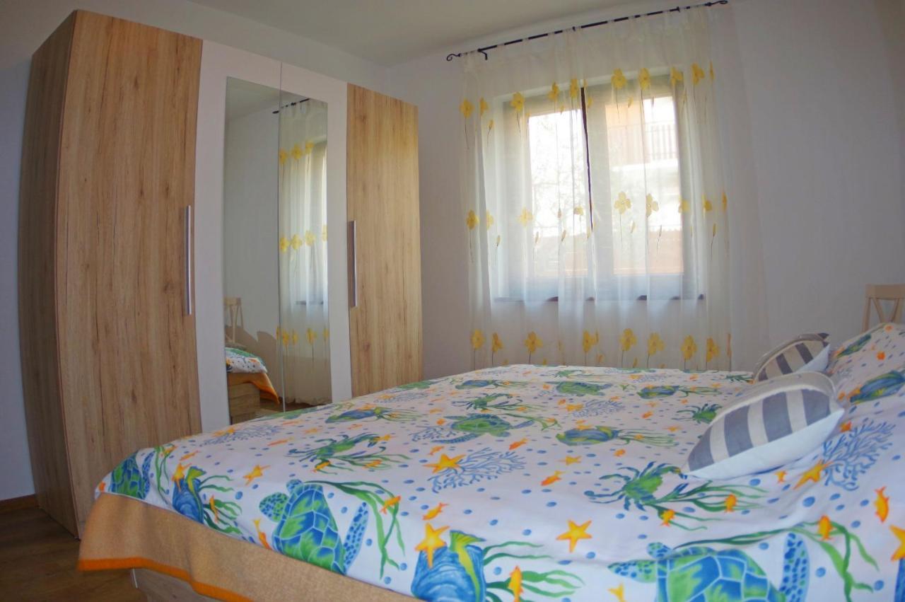 Apartments Tina & Denis Πούλα Εξωτερικό φωτογραφία