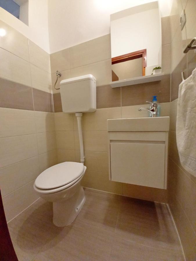 Apartments Tina & Denis Πούλα Εξωτερικό φωτογραφία